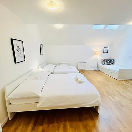 Apartment Cozy Design Right Next To Wenceslas Square Prague